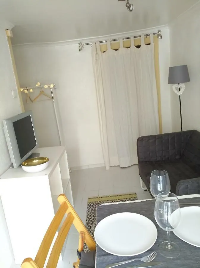36For2 Apartment Lisbon